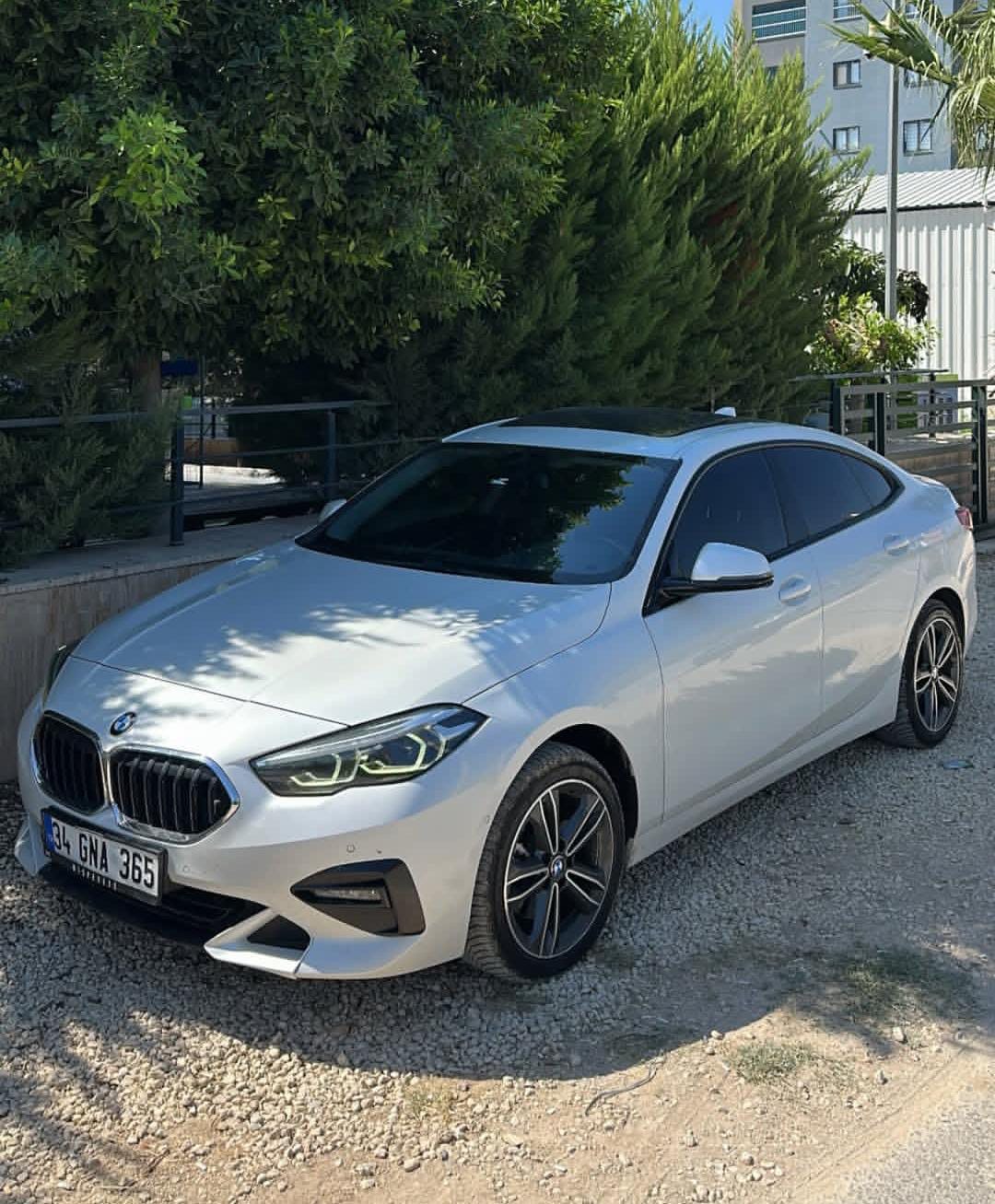 BMW 216D 2023